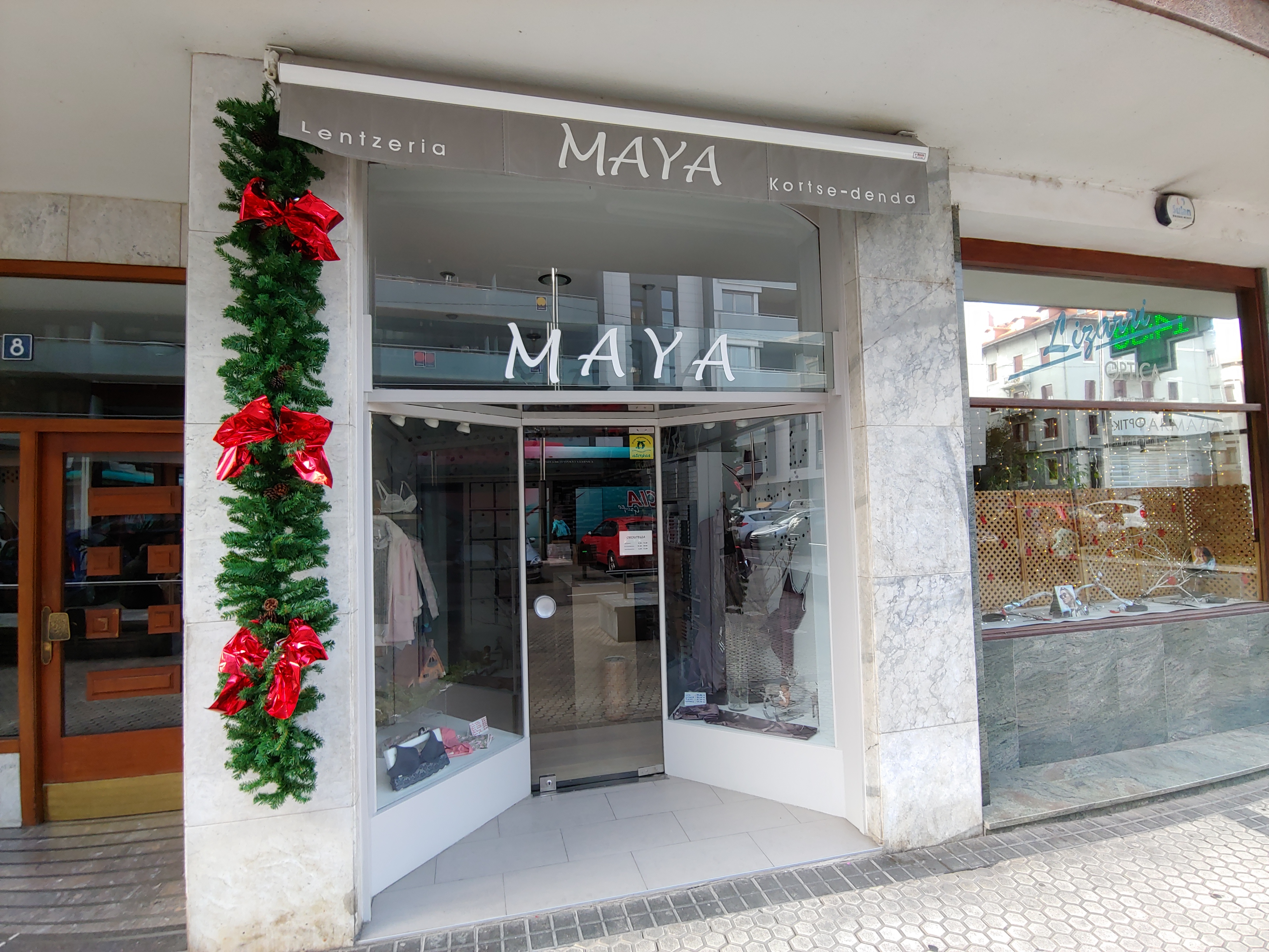 Imagen de MAYA LENTZERIA